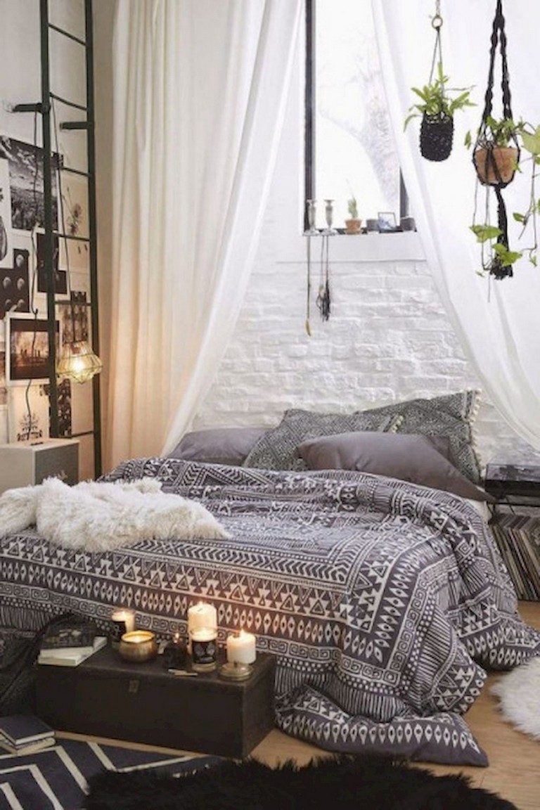 89+ Cozy &amp; Romantic Bohemian Style Bedroom Decorating Ideas